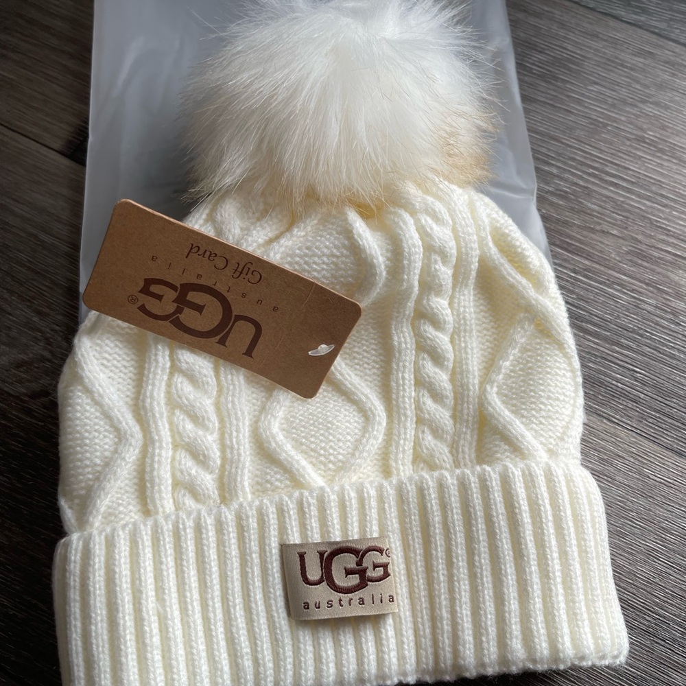 Ugg hat, OFF WHITE - Picture 2 of 3